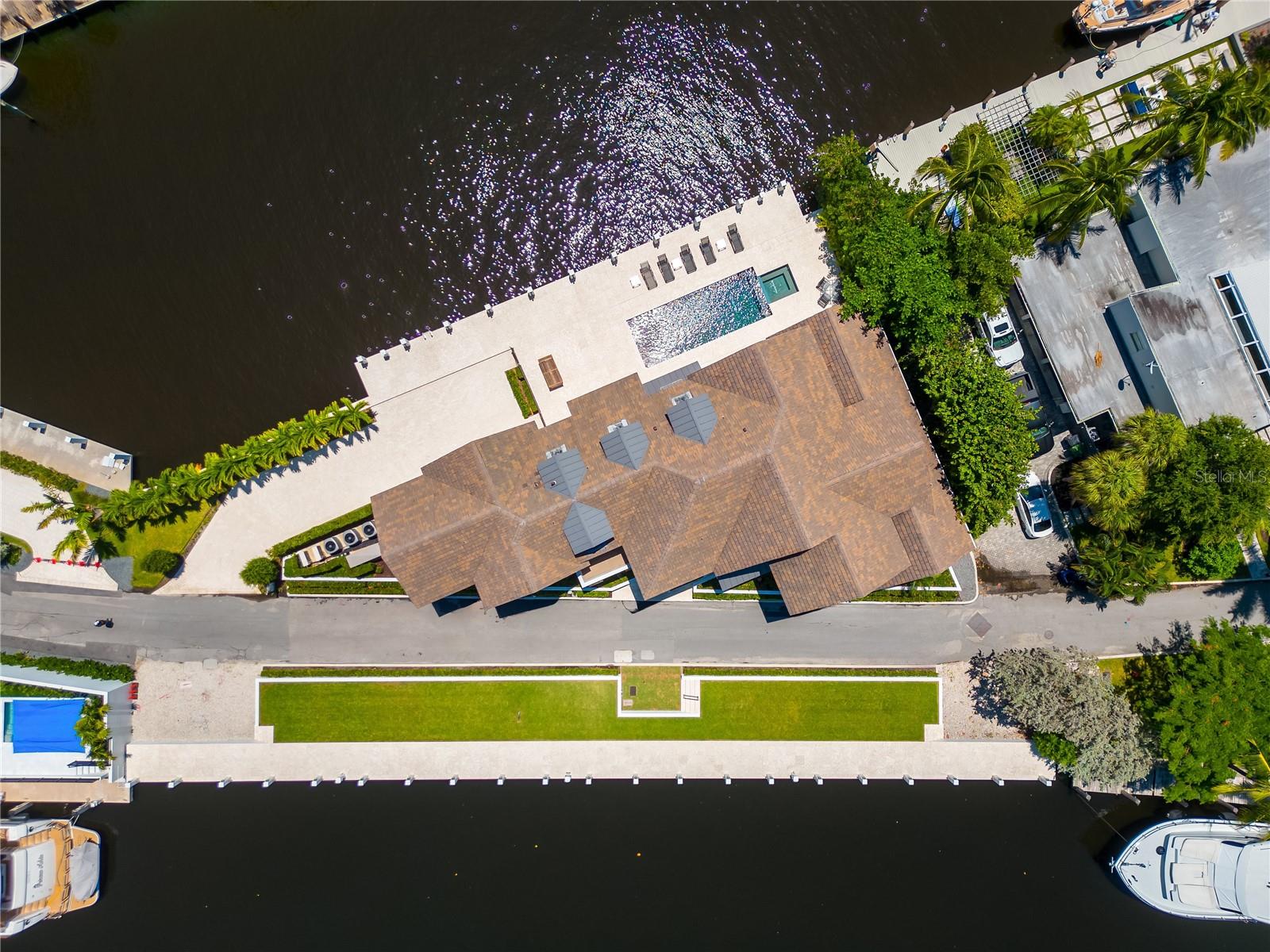 VENICE 6-4 B - Residential