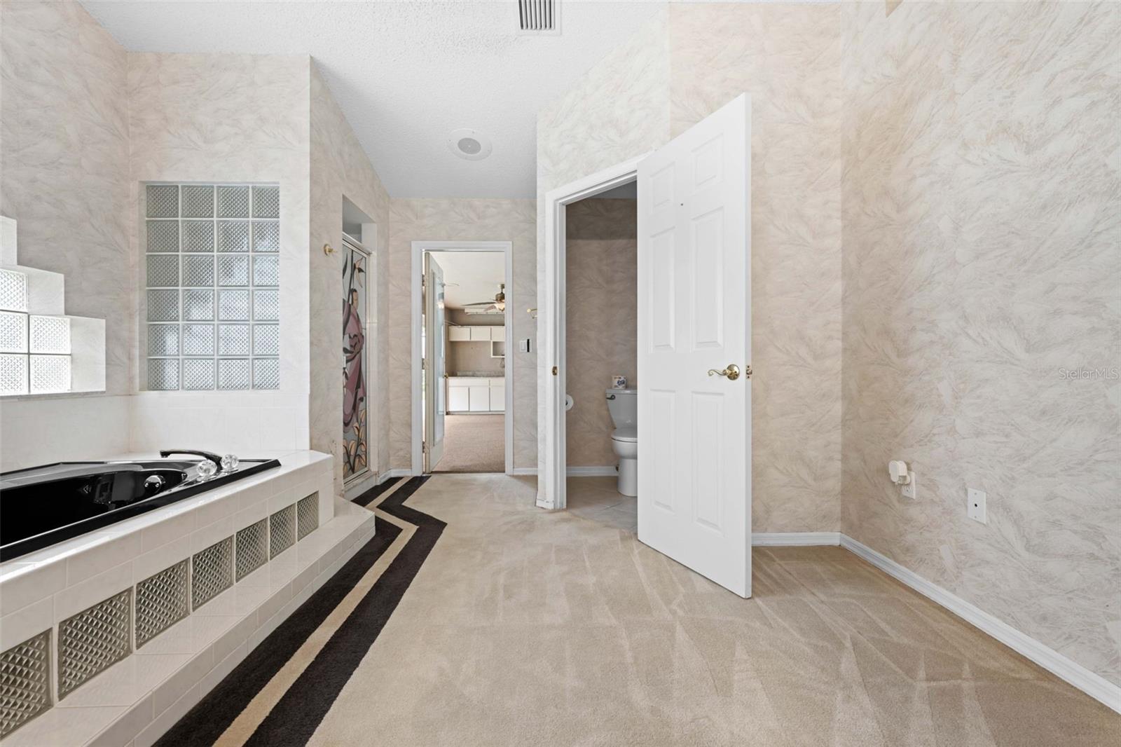 PRESTON HOLLOW - Residential