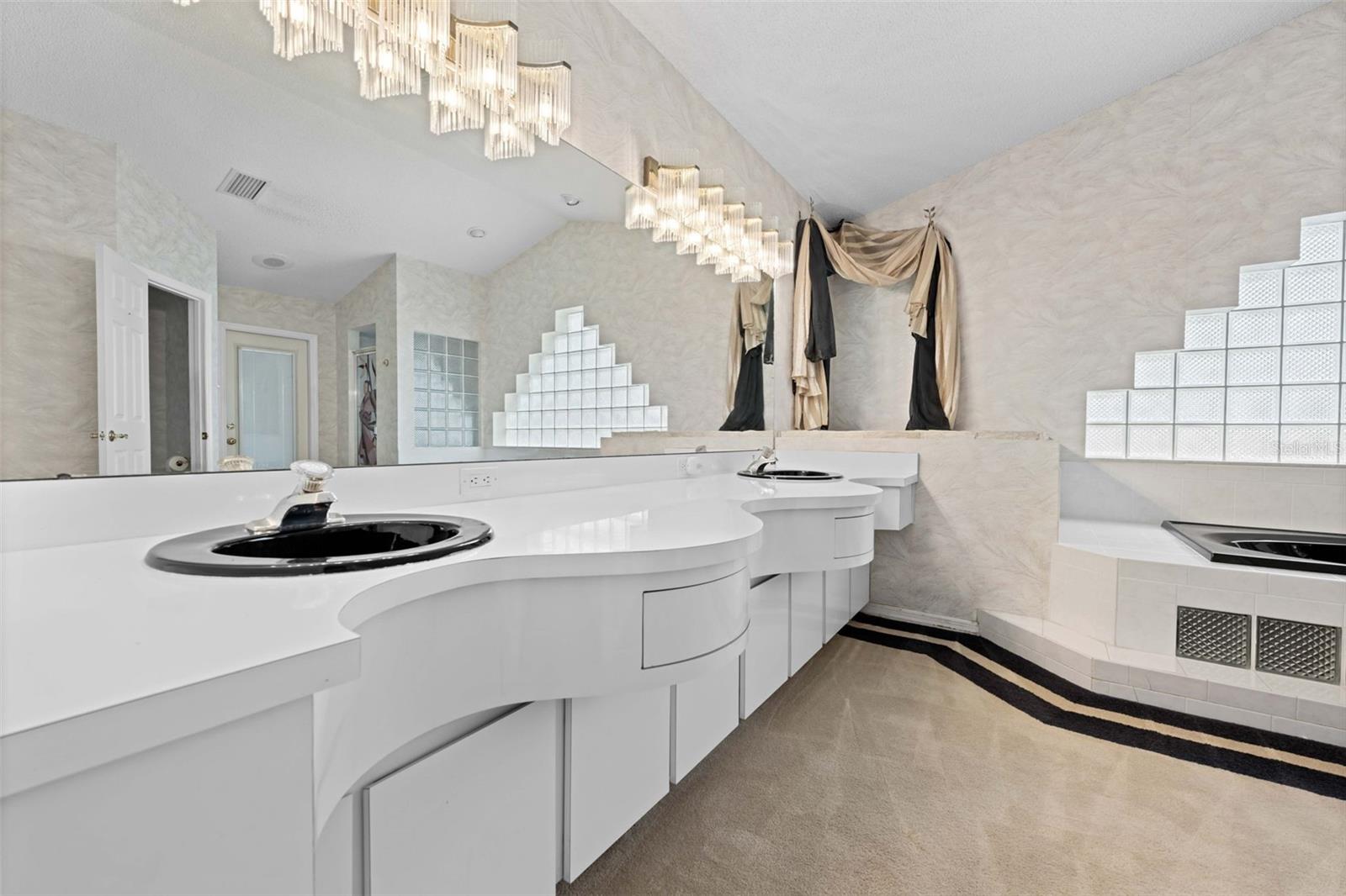PRESTON HOLLOW - Residential