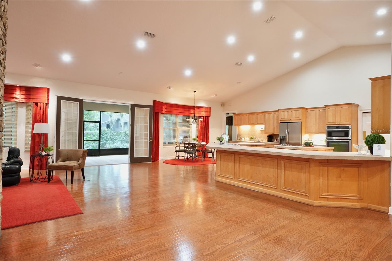 OAKLAND - Residential