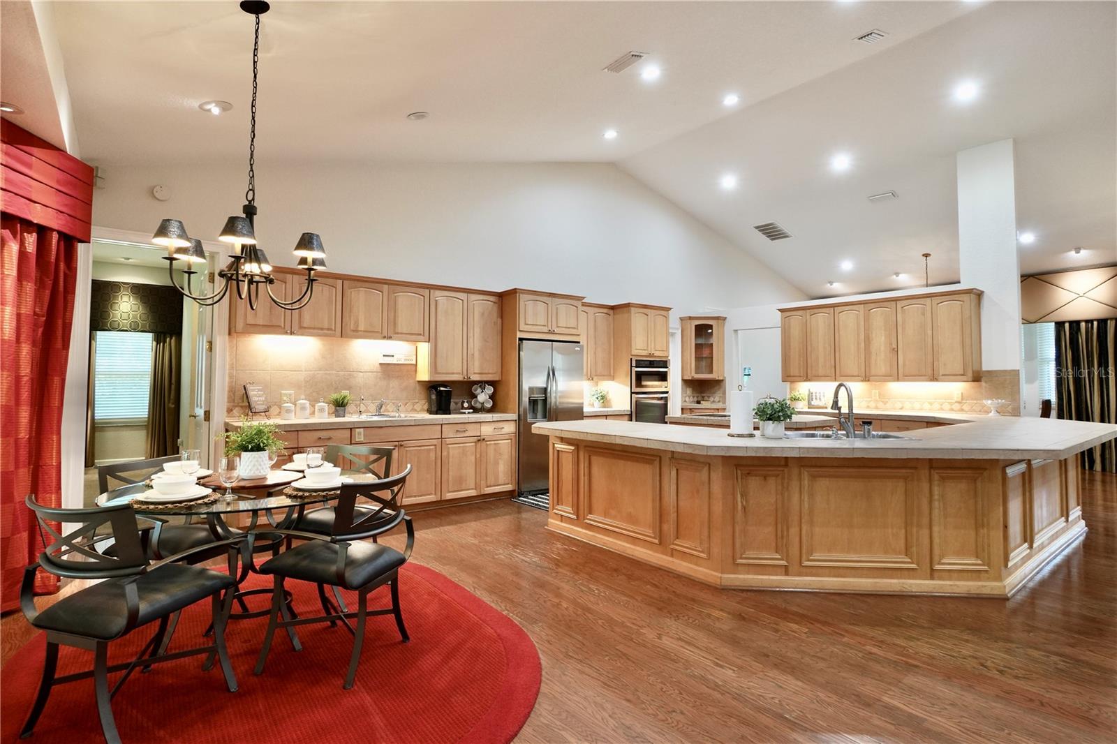 OAKLAND - Residential