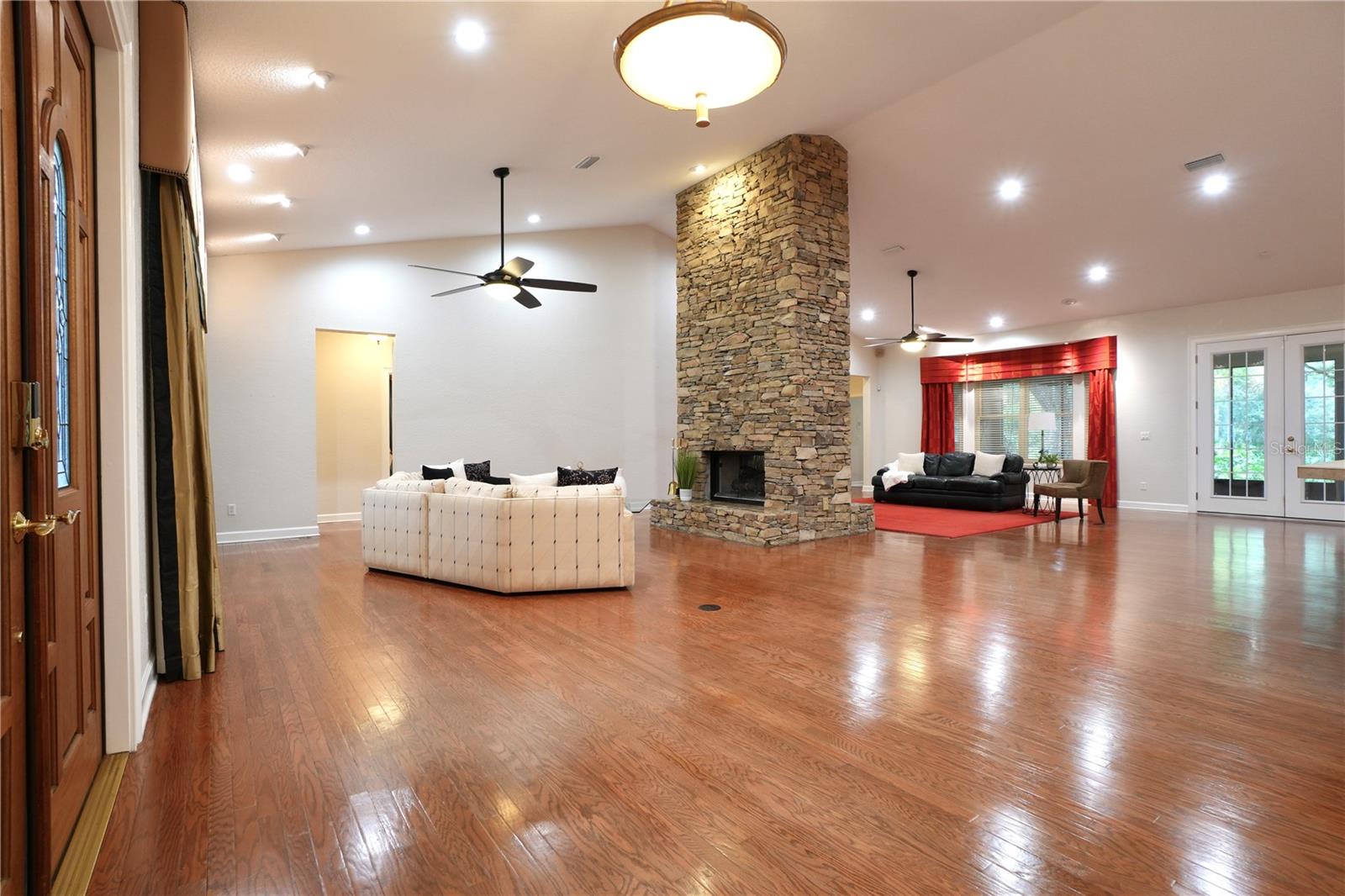 OAKLAND - Residential