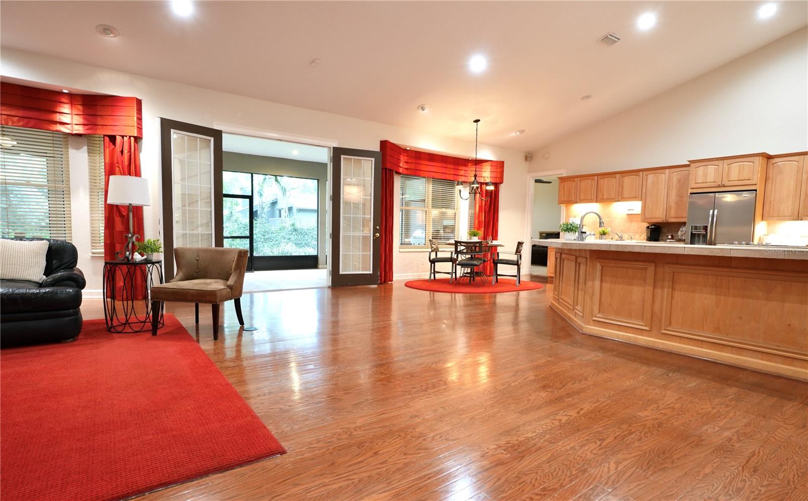 OAKLAND - Residential