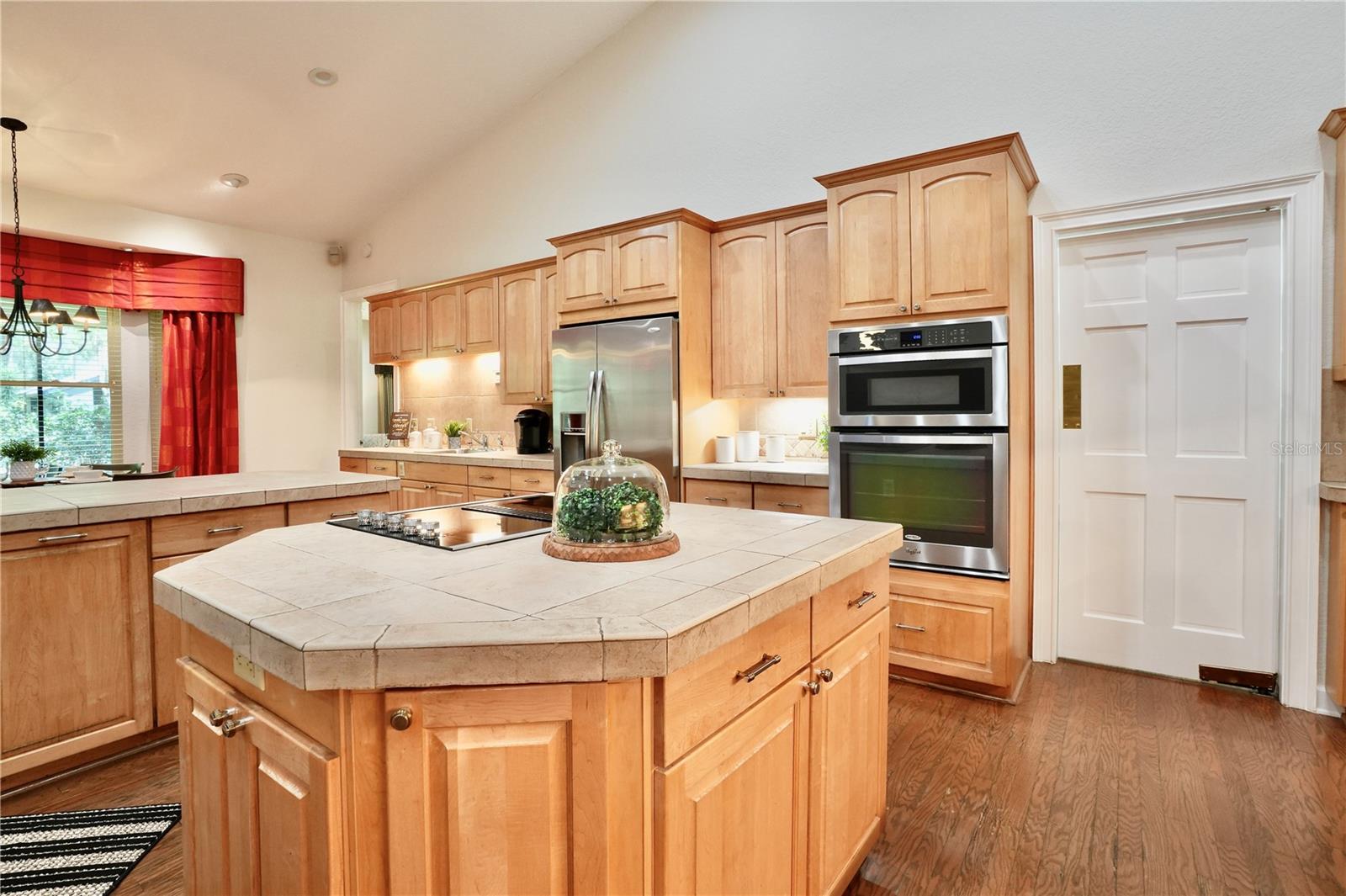 OAKLAND - Residential
