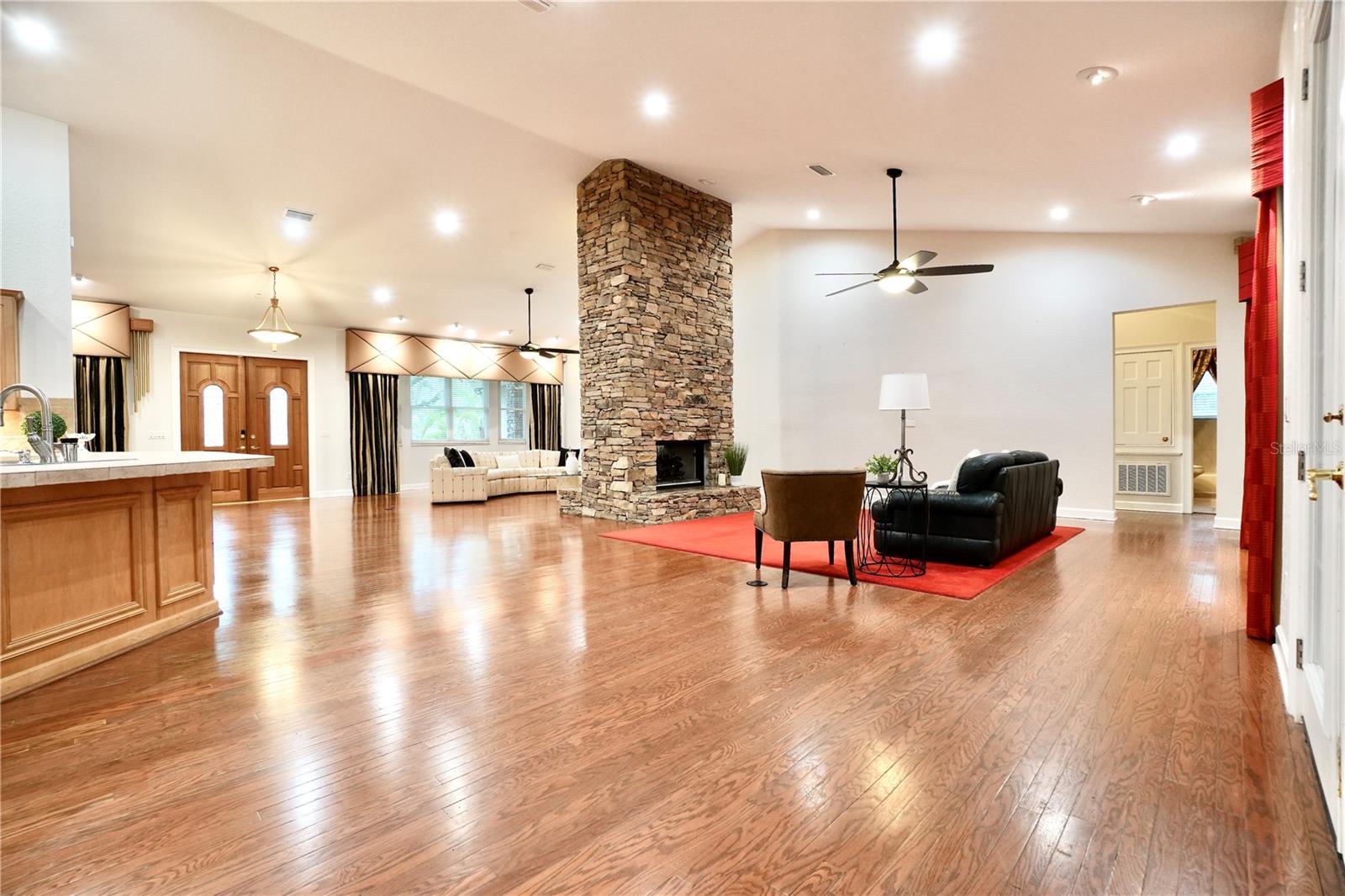 OAKLAND - Residential