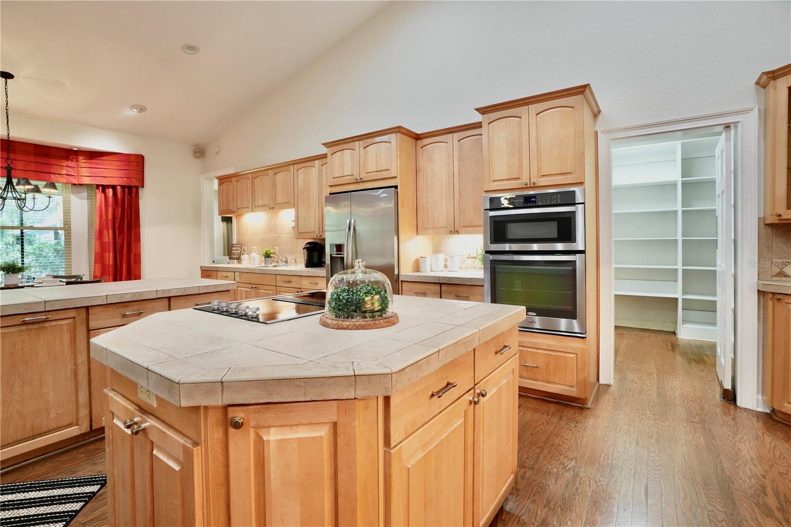 OAKLAND - Residential