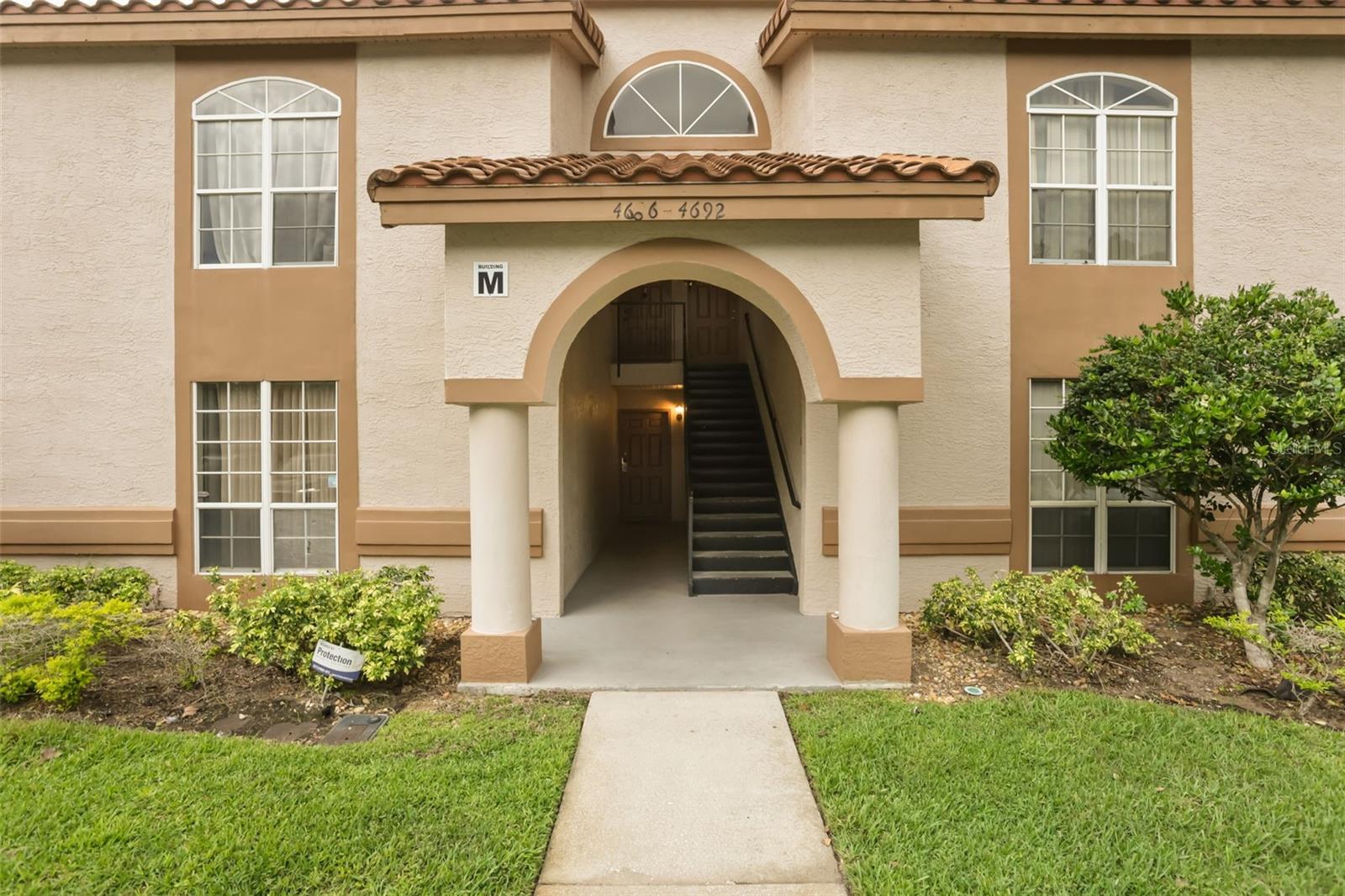 TOWNES SOUTHGATE CONDO PH G - Residential