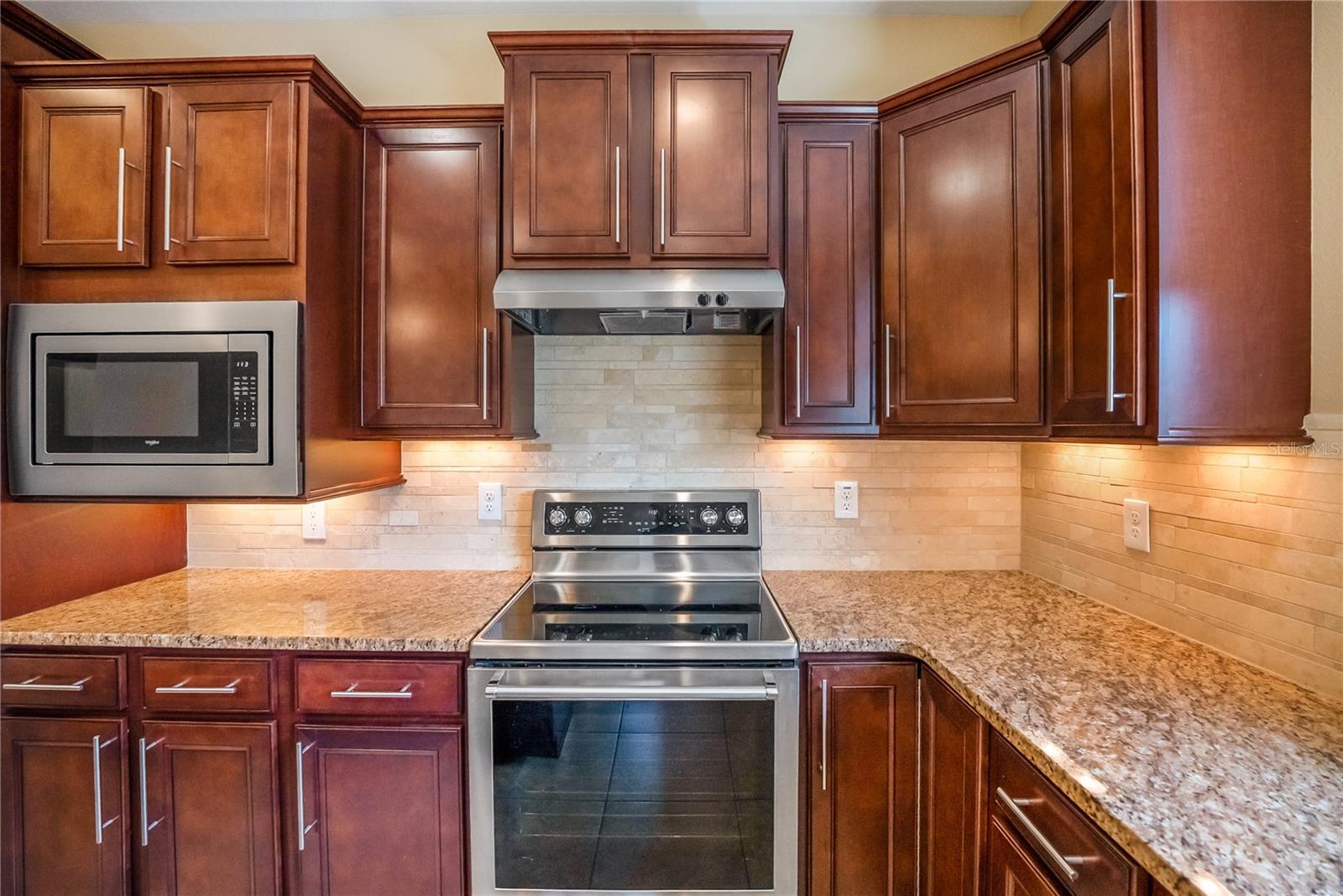 STONE CREEK BY DEL WEBB-PINEBROOK - Residential