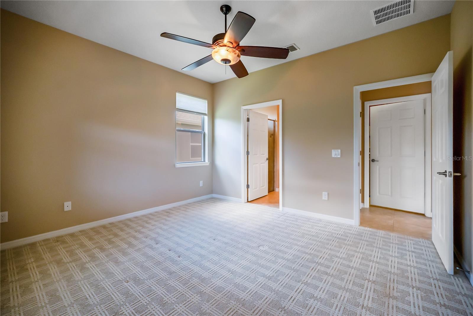 STONE CREEK BY DEL WEBB-PINEBROOK - Residential