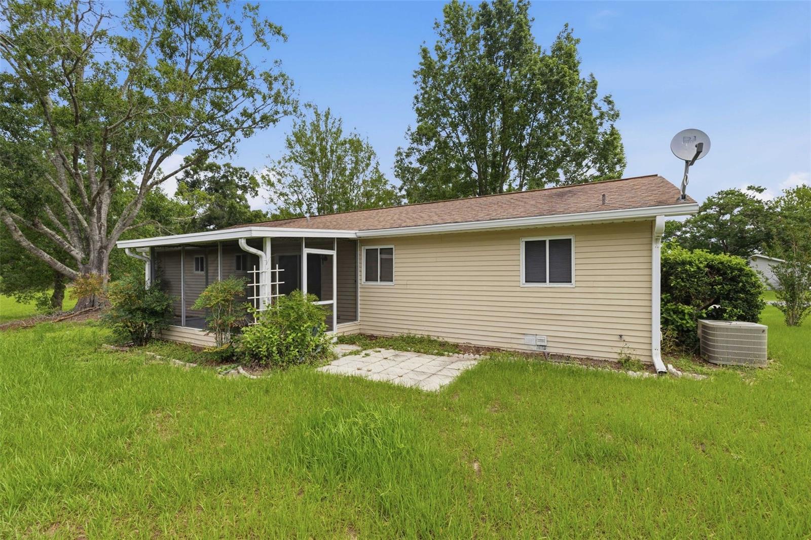 PALM CAY UN 02 & REPLAT/TRACTS - Residential