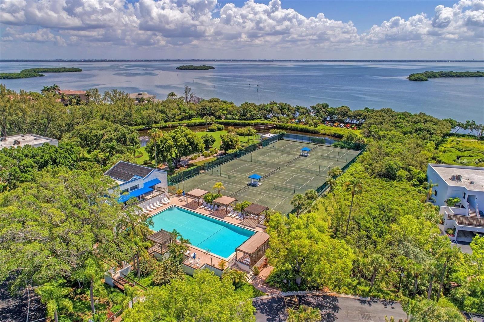 BAYPORT BCH & TEN PH E - Residential
