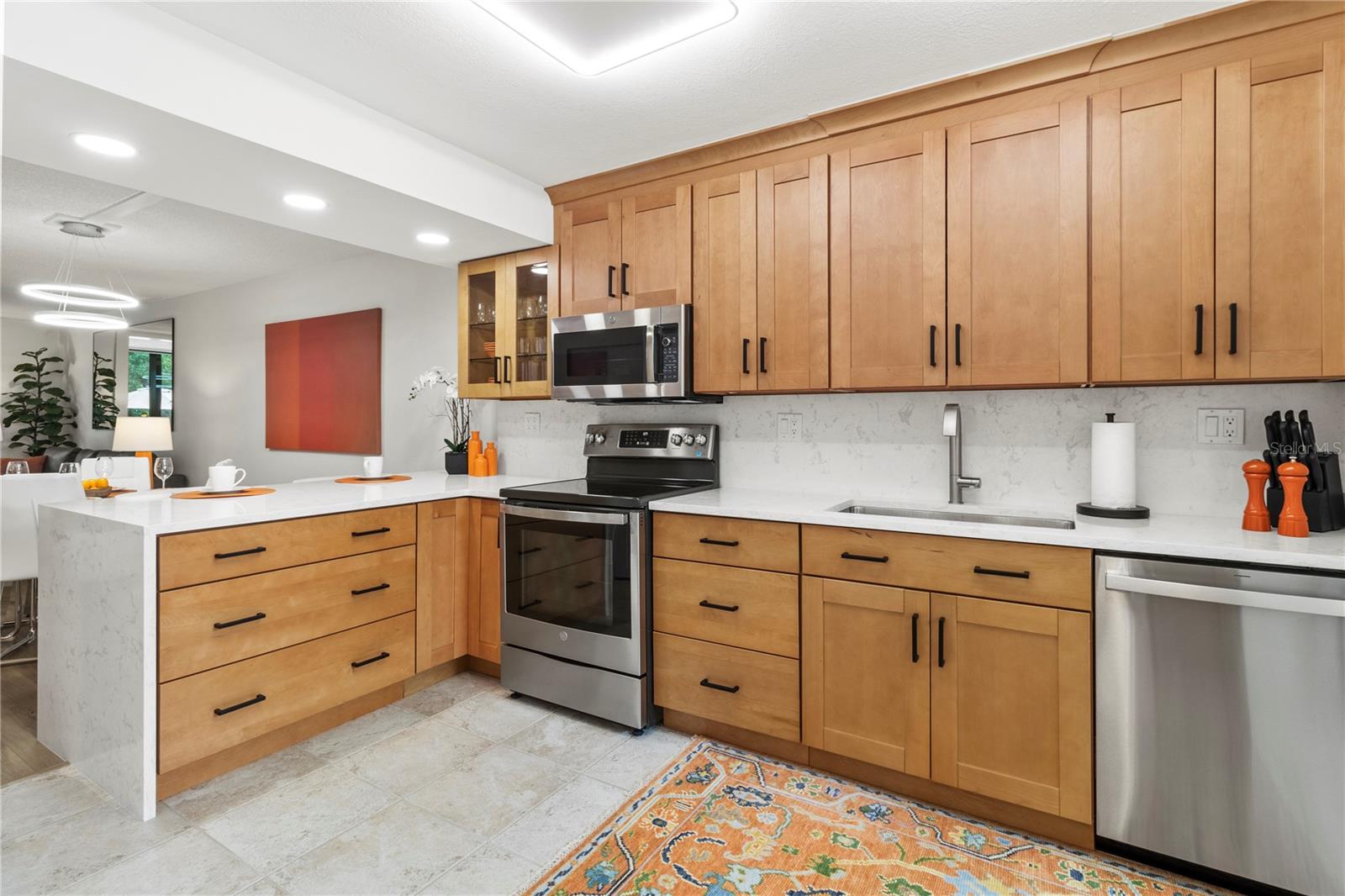 BAYPORT BCH & TEN PH E - Residential