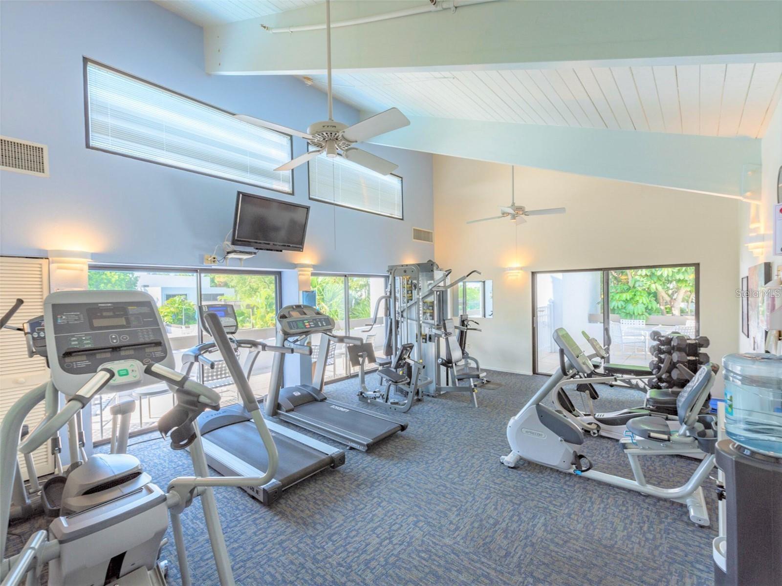 BAYPORT BCH & TEN PH E - Residential
