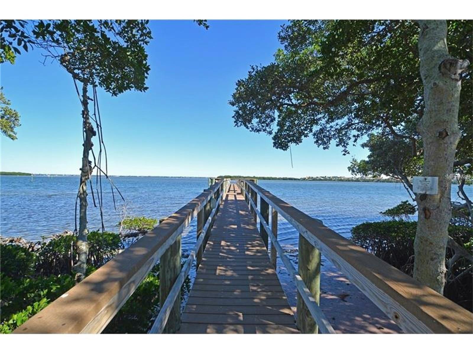 BAYPORT BCH & TEN PH E - Residential