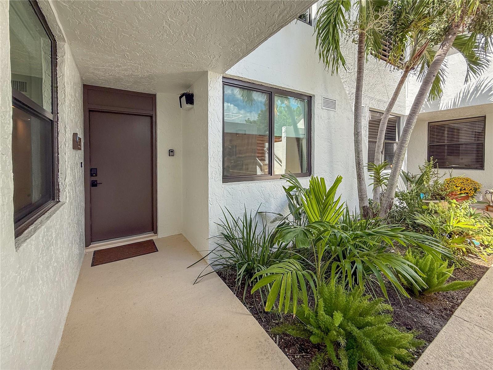 BAYPORT BCH & TEN PH E - Residential