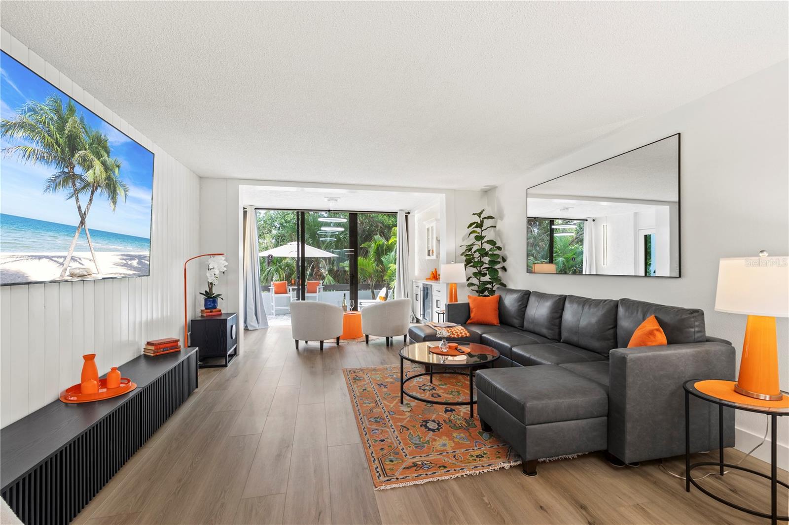 BAYPORT BCH & TEN PH E - Residential