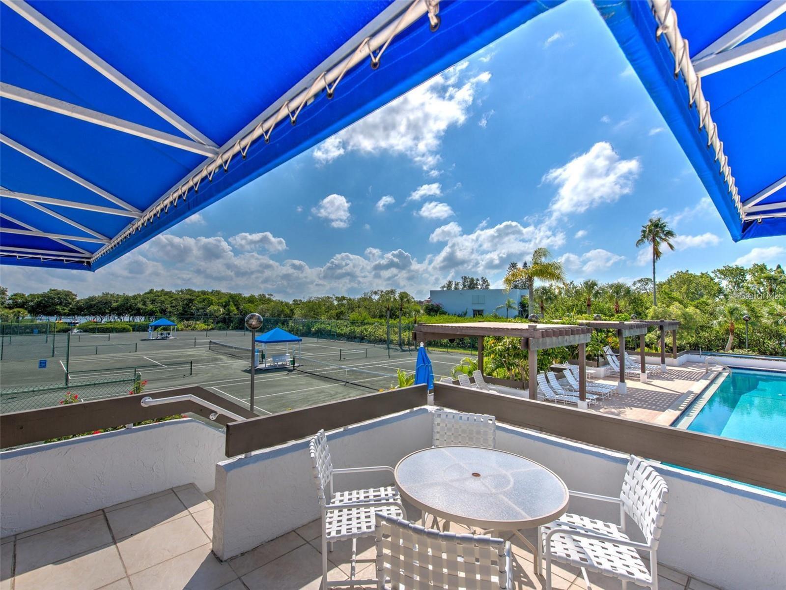 BAYPORT BCH & TEN PH E - Residential