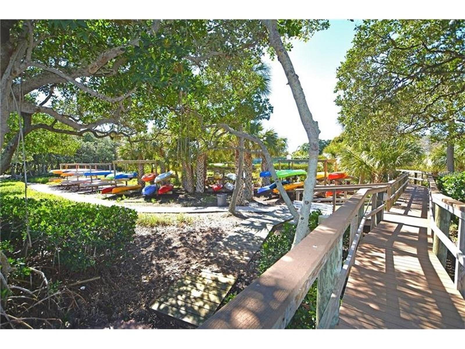 BAYPORT BCH & TEN PH E - Residential