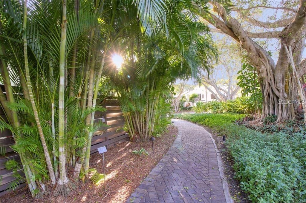 BAYPORT BCH & TEN PH E - Residential