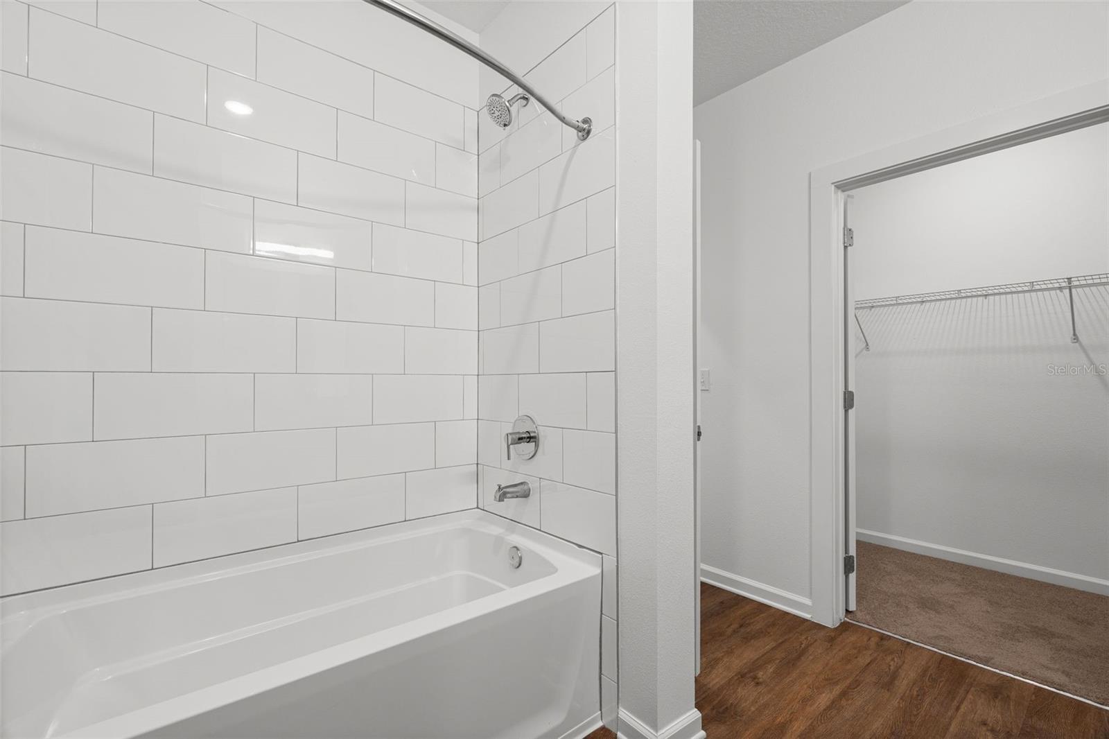 LUNARA APARTMENTS - Residential Lease
