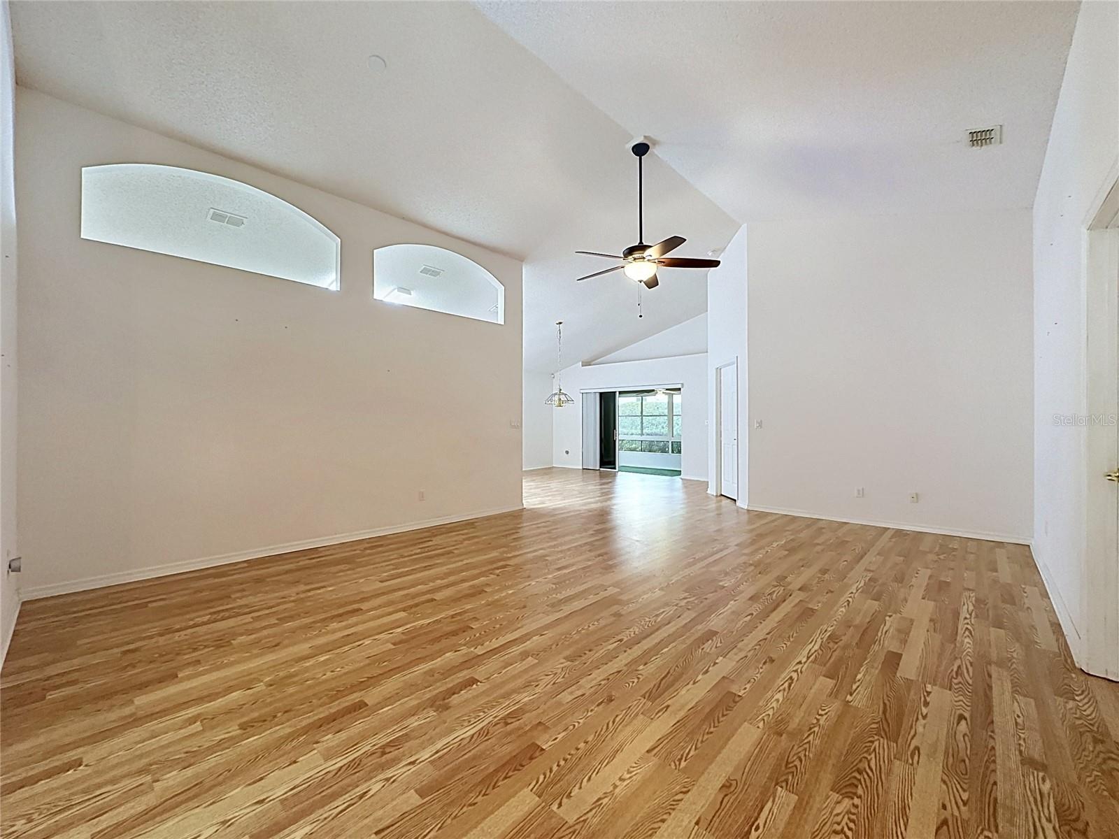 KINGS RIDGE - Residential