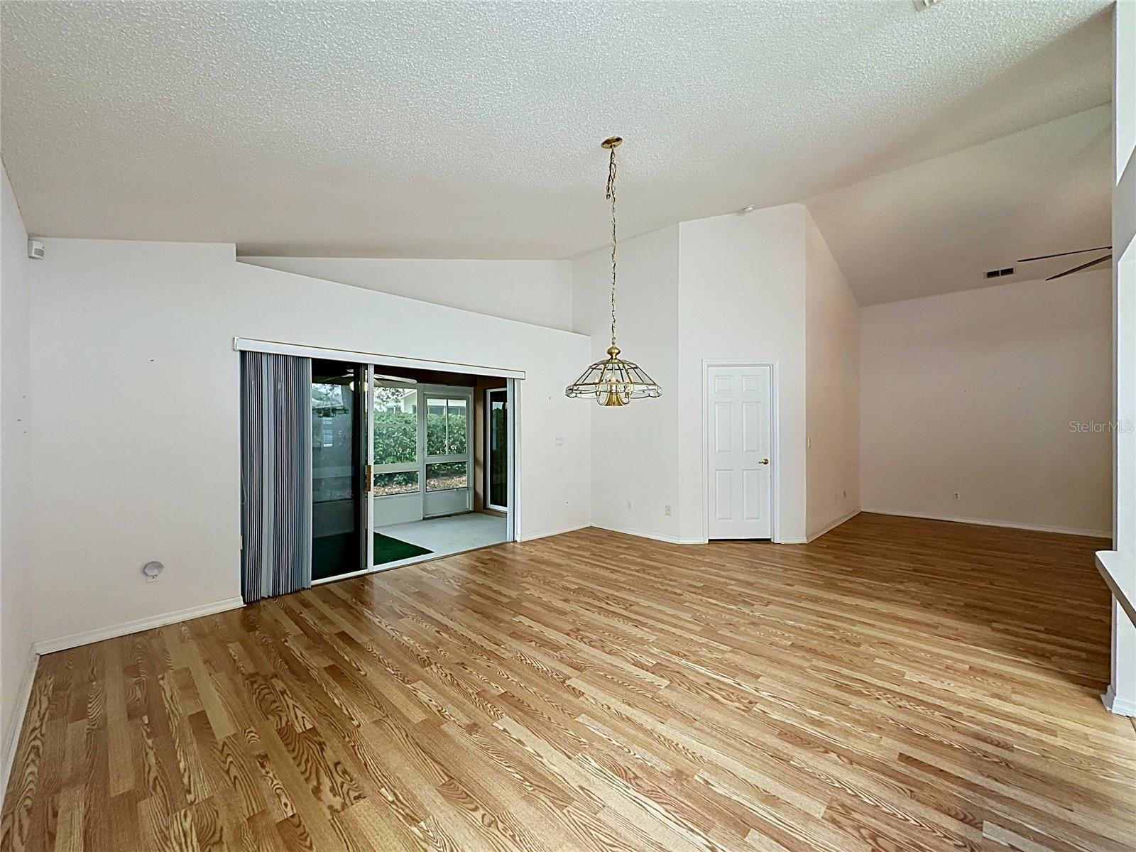 KINGS RIDGE - Residential