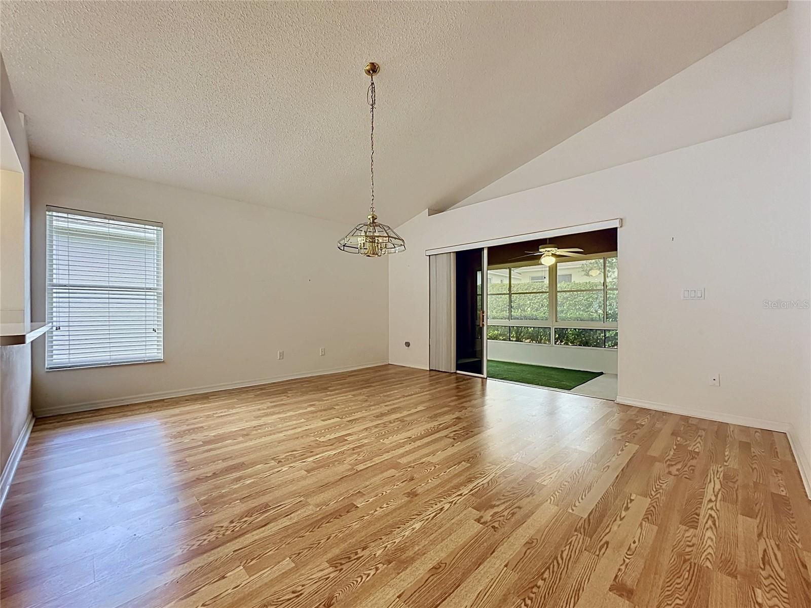 KINGS RIDGE - Residential