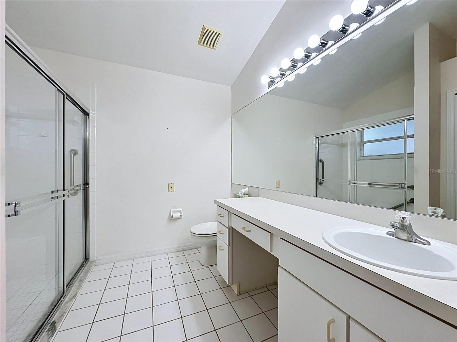 KINGS RIDGE - Residential