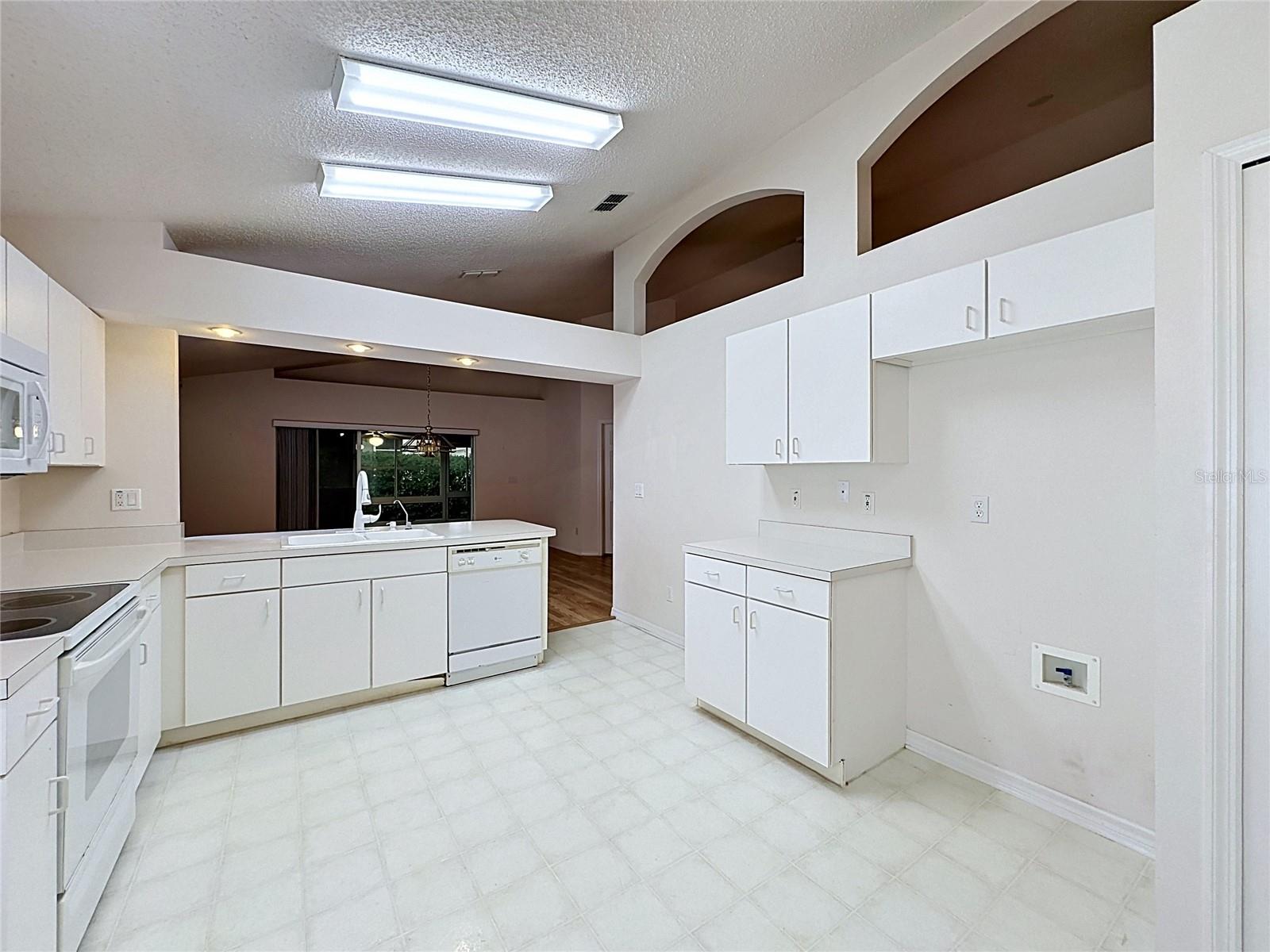 KINGS RIDGE - Residential