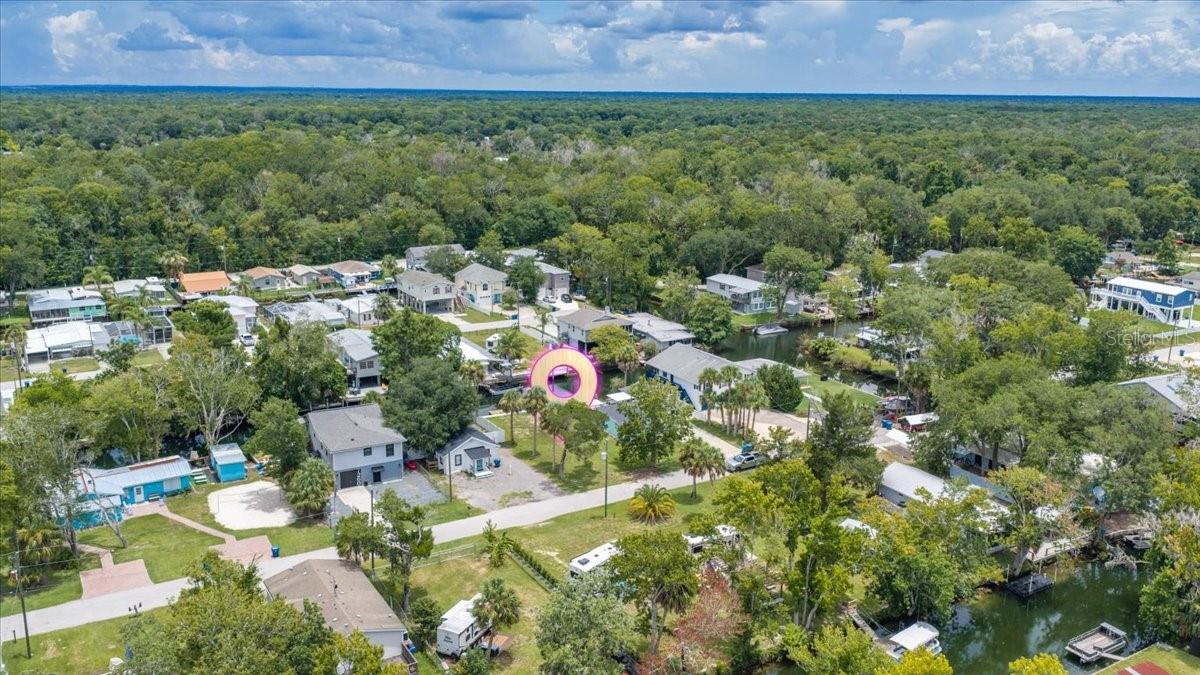 WEEKI WACHEE GARDENS - Land