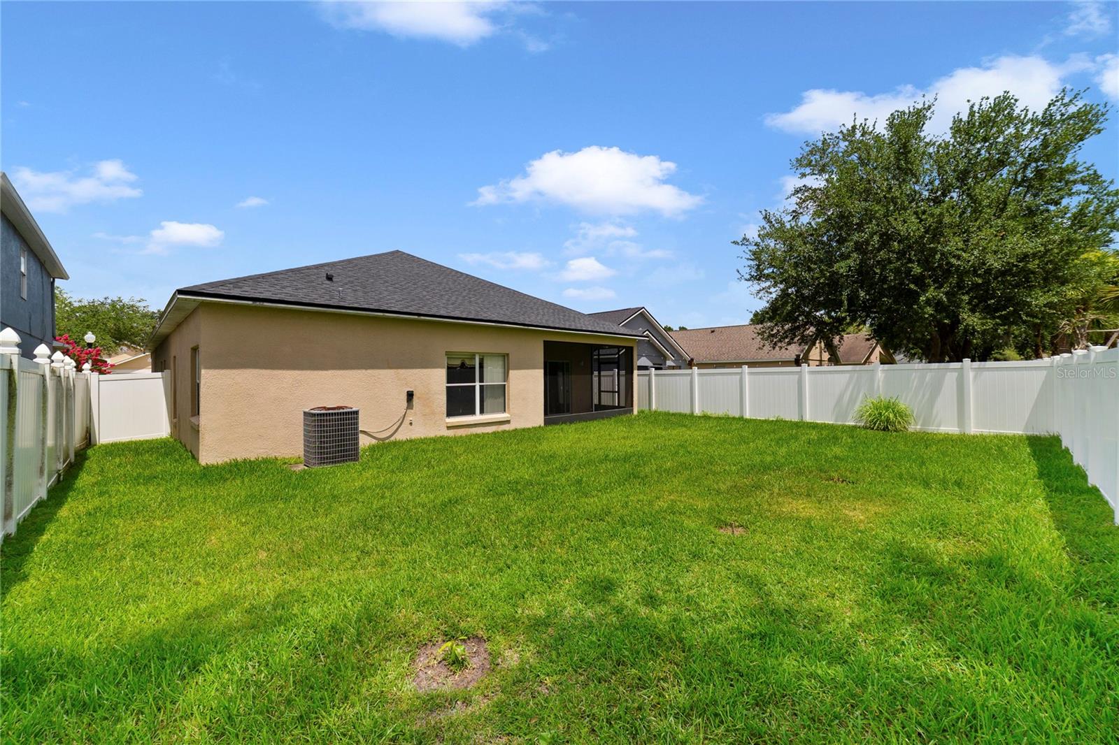 VISTA LAKES VILLAGE - Residential