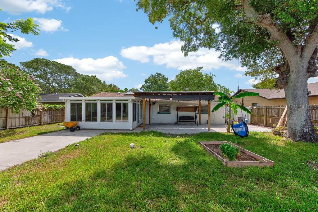 BONNIE BAY COUNTRY CLUB ESTATES-PHASE 4 - Residential