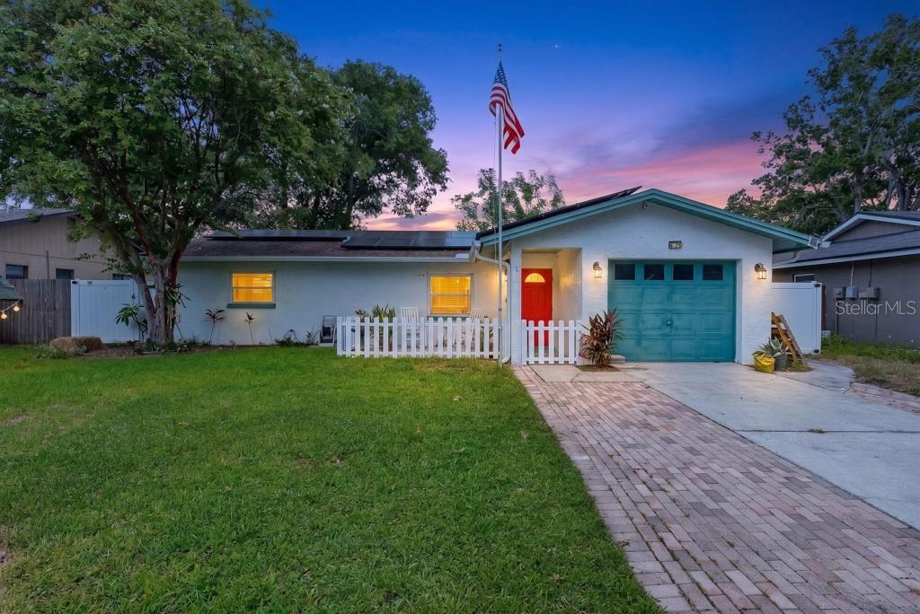 BONNIE BAY COUNTRY CLUB ESTATES-PHASE 4 - Residential