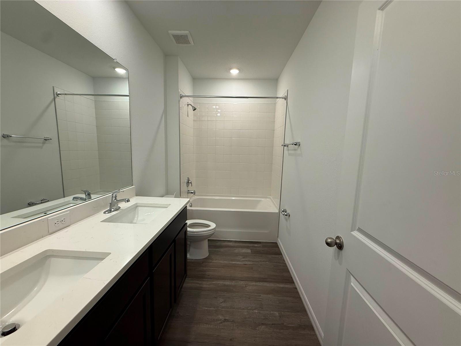 MIRADA - Residential Lease