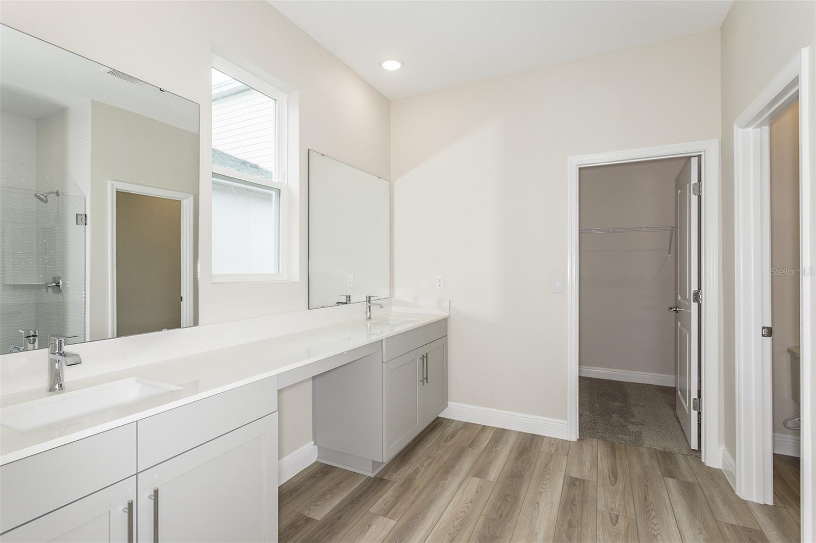 PASADENA WOODS - Residential