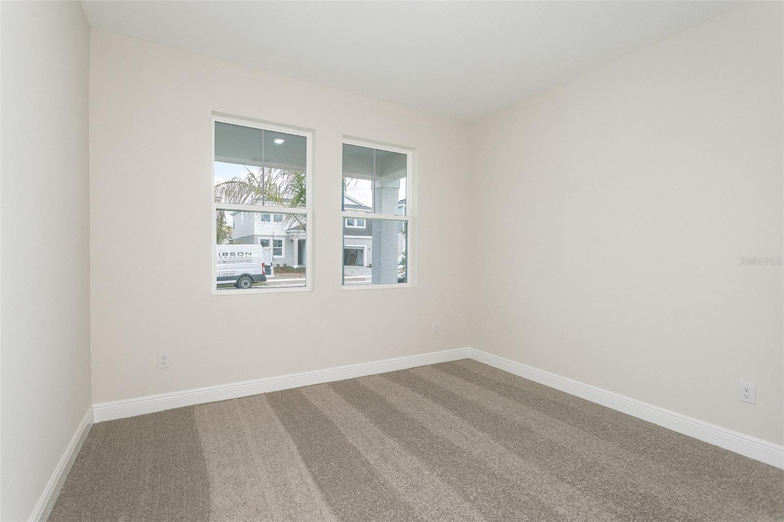 PASADENA WOODS - Residential