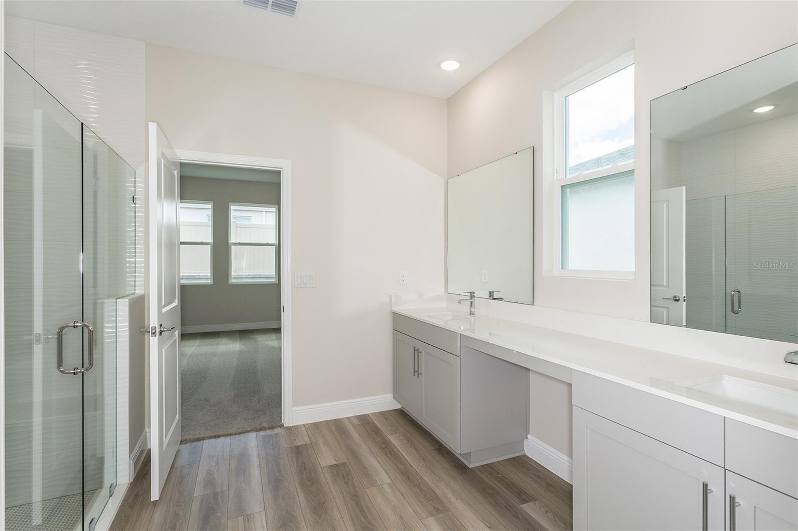 PASADENA WOODS - Residential