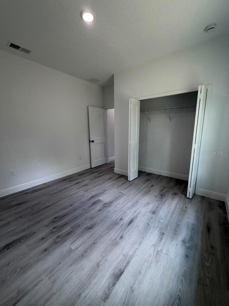 MARION OAKS UN 09 - Residential Lease