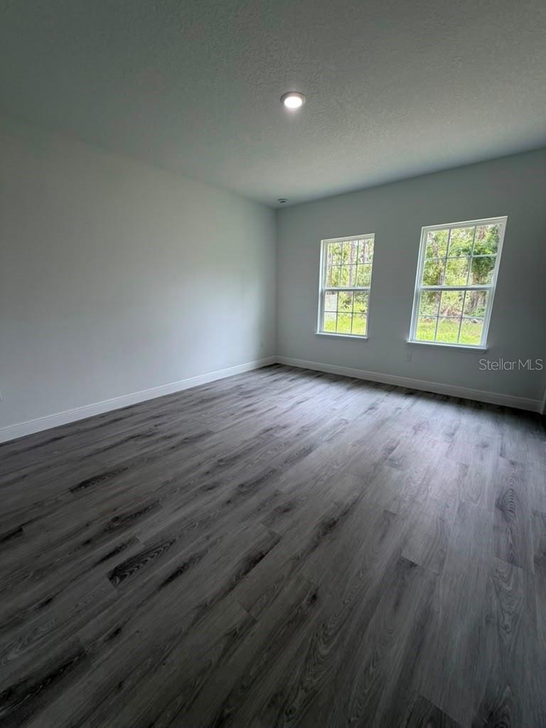 MARION OAKS UN 09 - Residential Lease