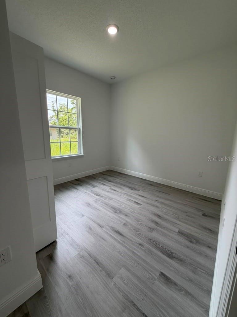 MARION OAKS UN 09 - Residential Lease