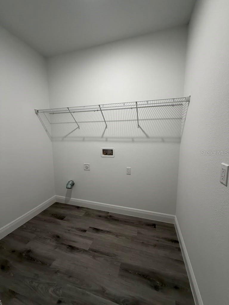 MARION OAKS UN 09 - Residential Lease