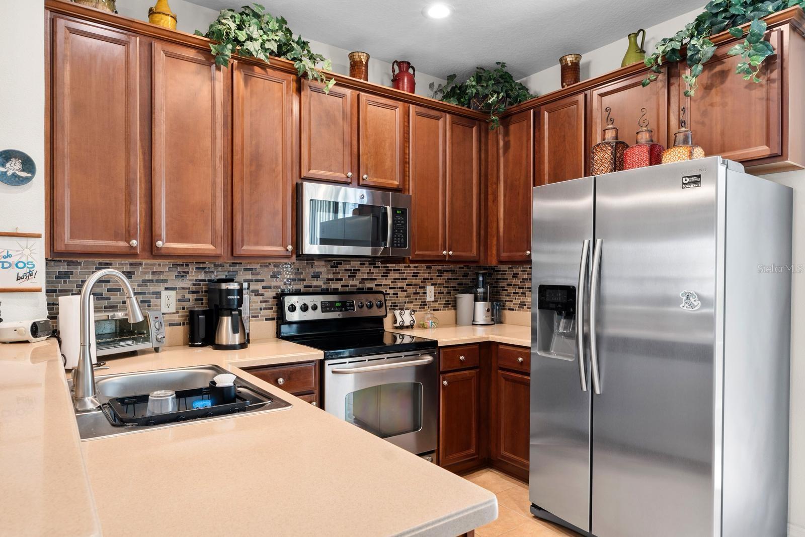 SAWGRASS VILLAGE - Residential