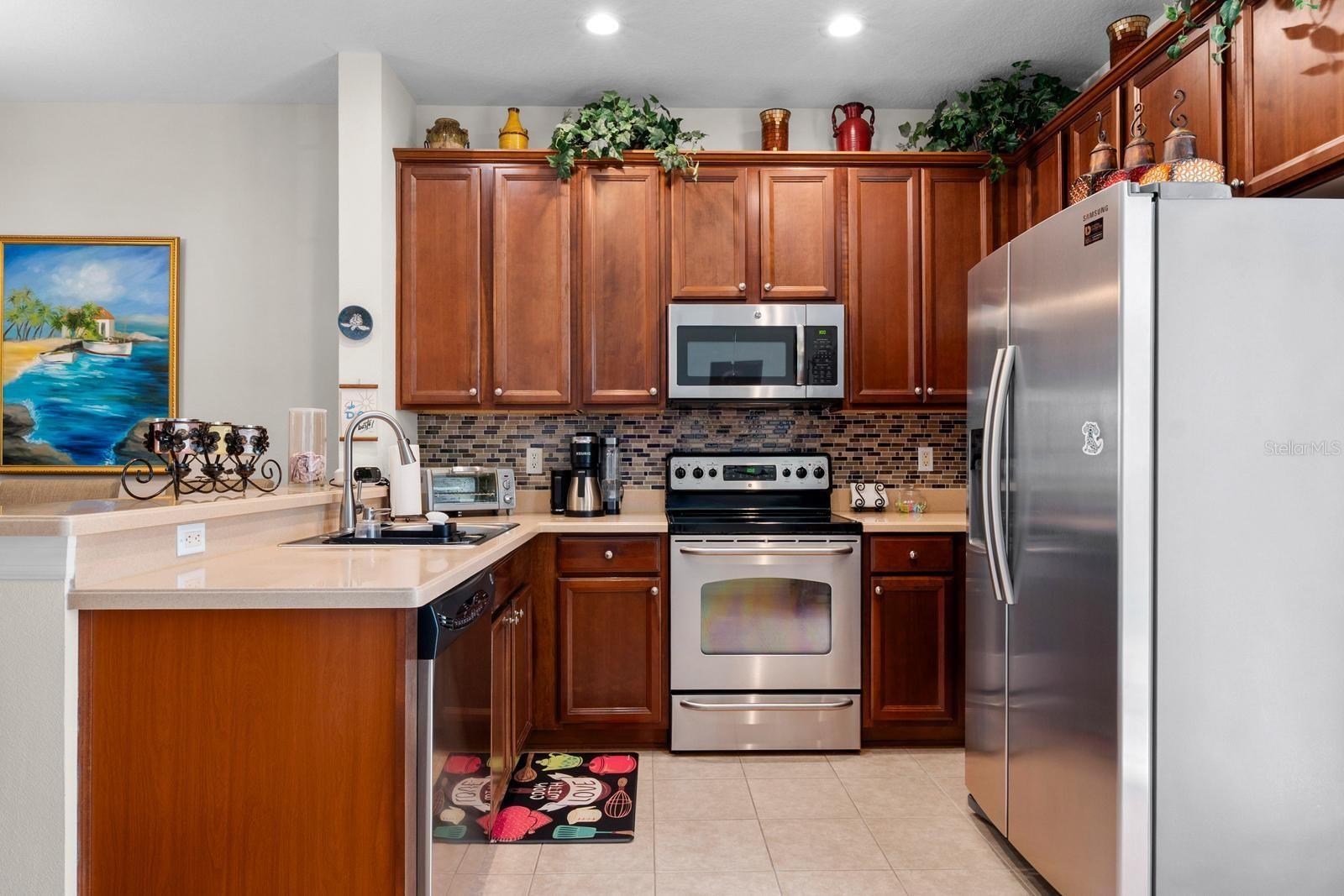 SAWGRASS VILLAGE - Residential