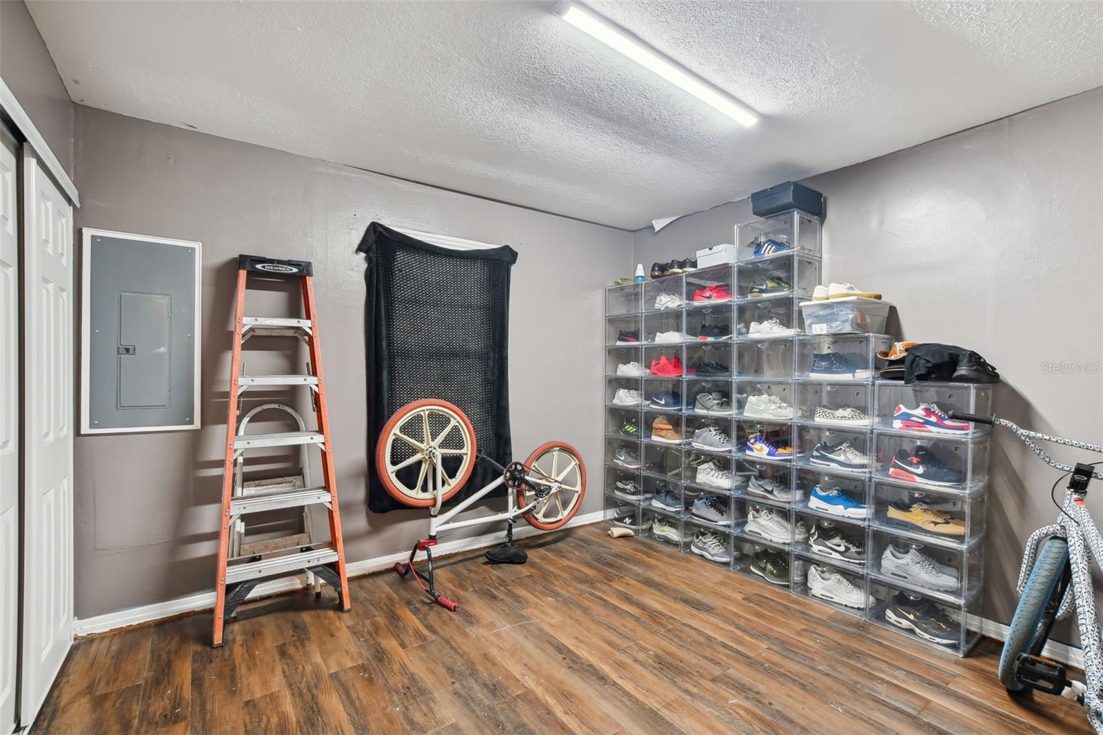 HAMNERS W E WONDERLAND ACRES - Residential