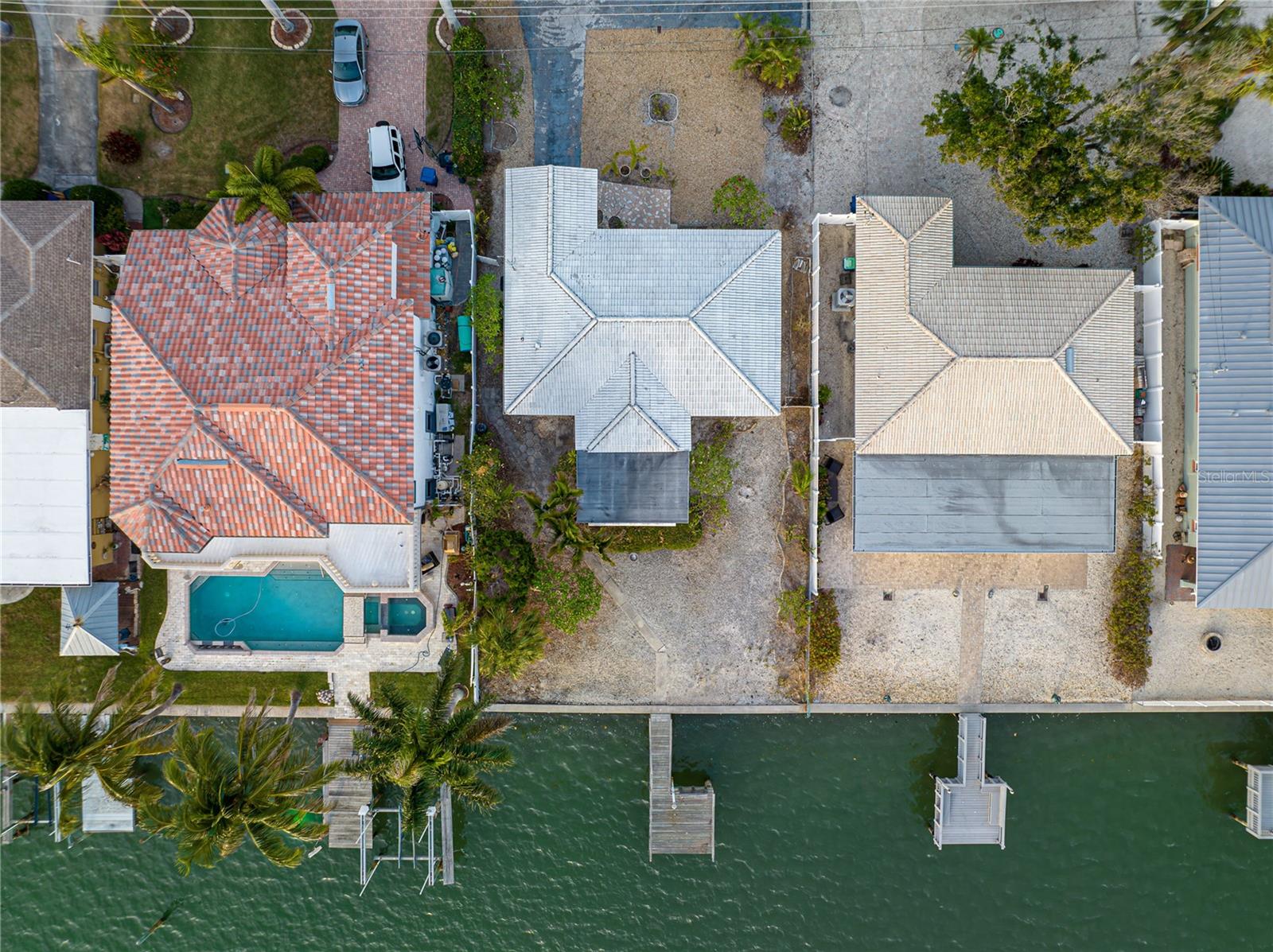 PASADENA SHORES - Residential