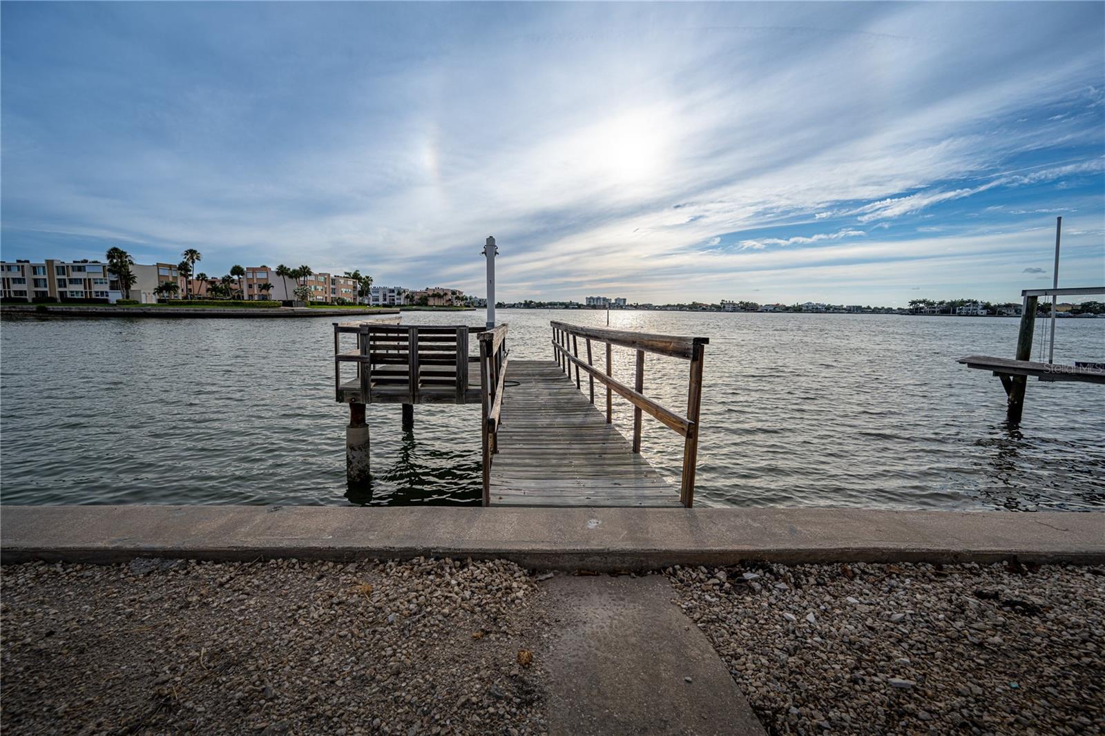 PASADENA SHORES - Residential