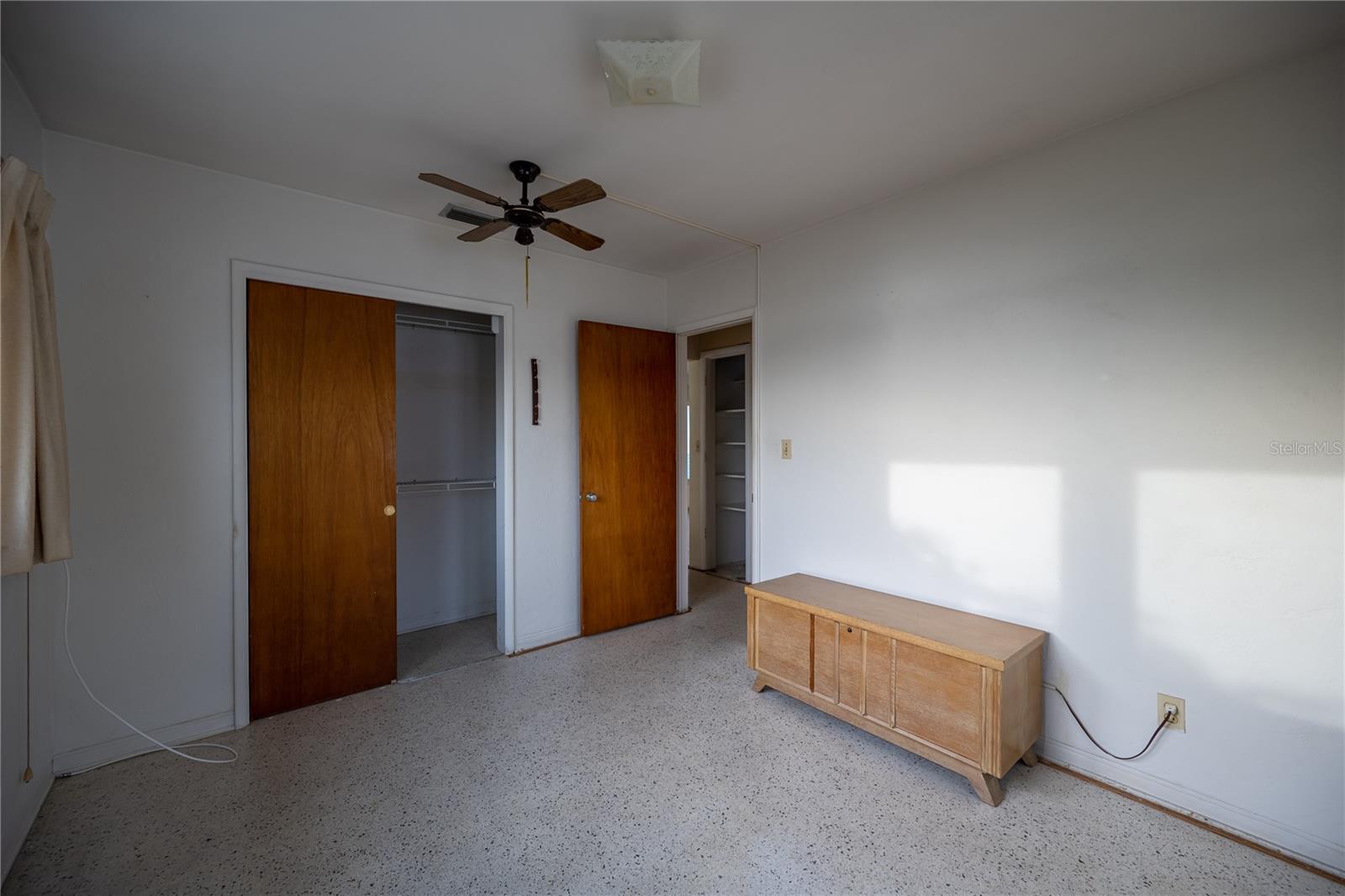 PASADENA SHORES - Residential