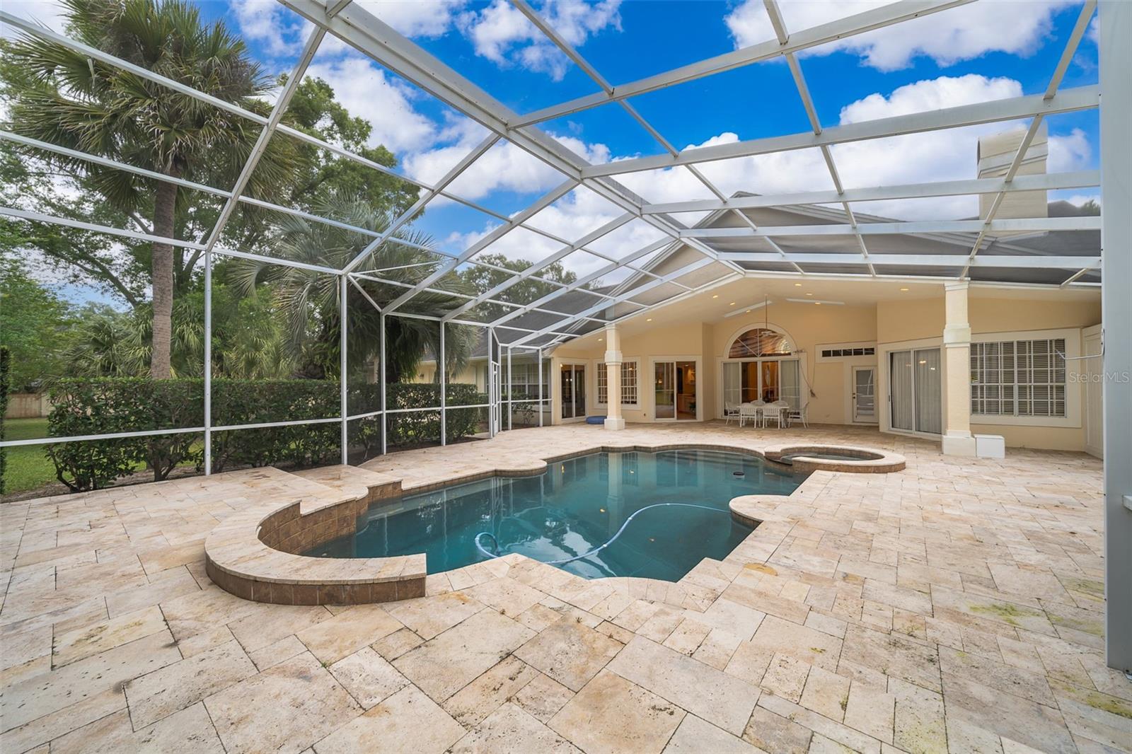 MARKHAM MEADOWS - Residential