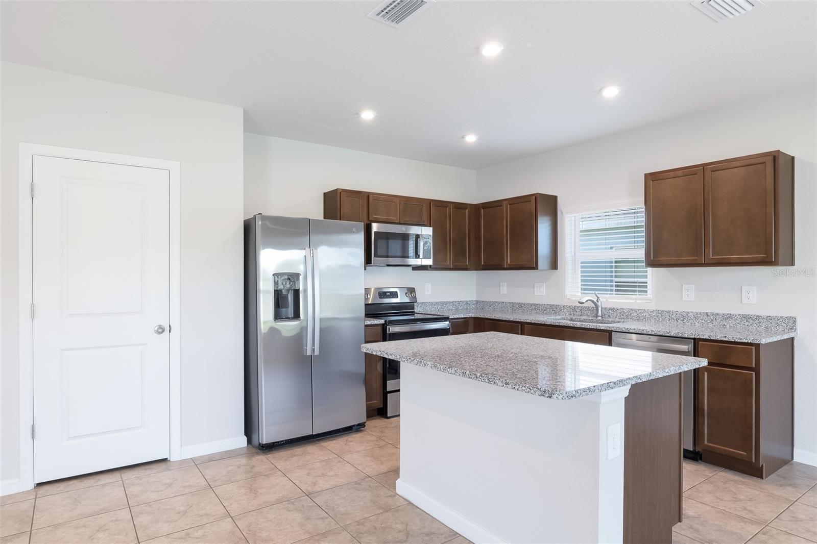 HILLWOOD PH I, II & III - Residential