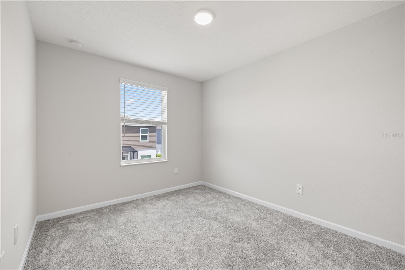 TYSON RANCH TWNHMS - Residential